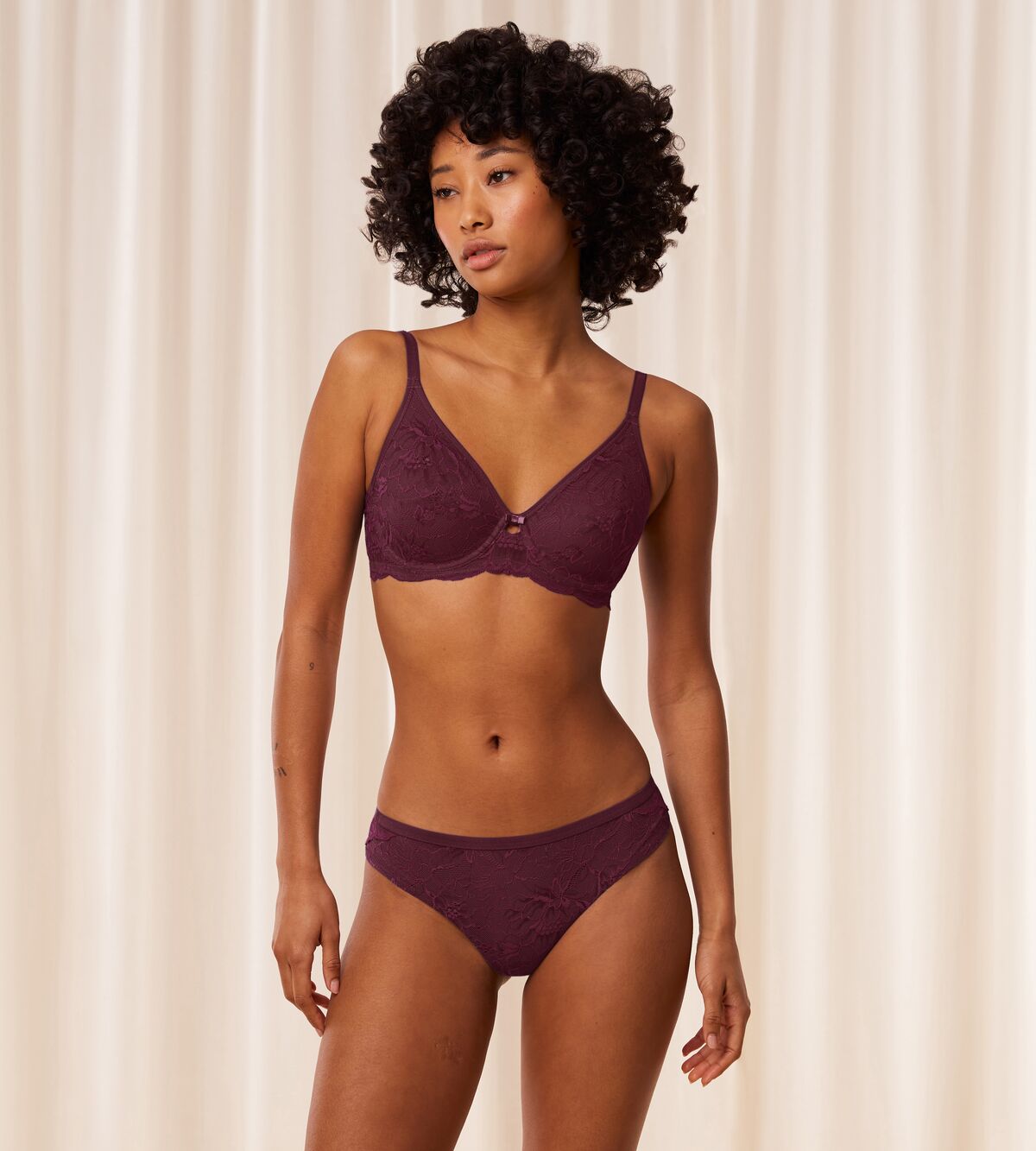 Amourette Charm T W02