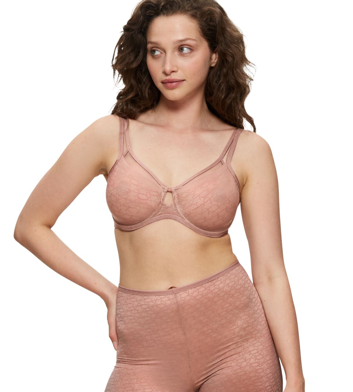 Triumph Signature Sheer W01 Ex