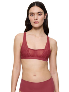 أورا سبوت لايت تي