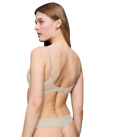 Body Make-Up Illusion