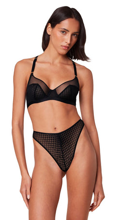 مستريوس سبوت لايت دبليو 