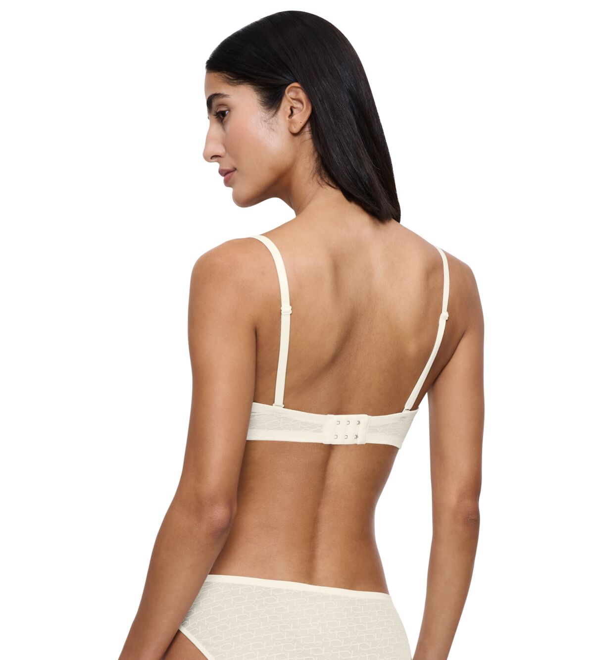 Triumph Signature Sheer