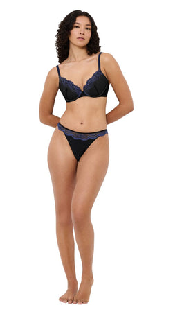 Triumph Comfort Glam