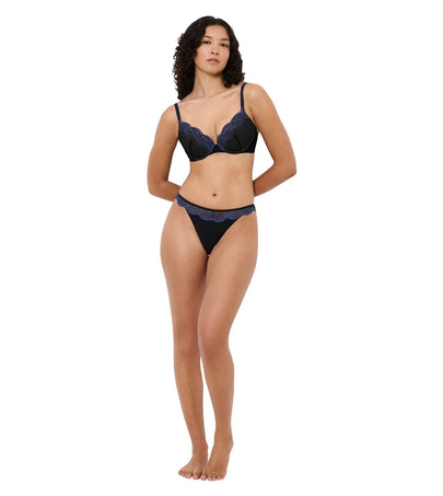 Triumph Comfort Glam